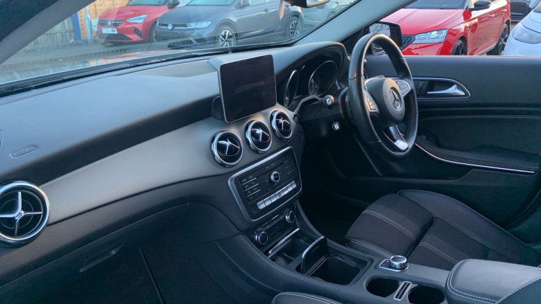 Mercedes-Benz GLA 180 Urban Edition 5dr Auto Petrol Hatchback